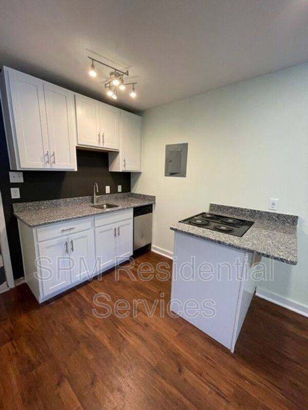 Apartment for rent at 718 S 5th Ave #10, Wilmington, NC 28401