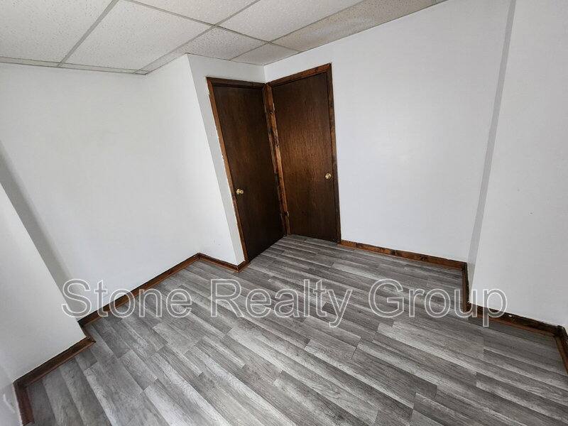 Apartment for rent at 509 S 5th St #4, Clinton, IN 47842