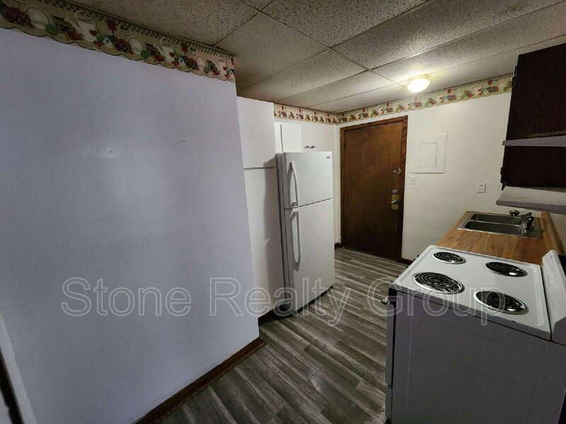 Apartment for rent at 509 S 5th St #4, Clinton, IN 47842