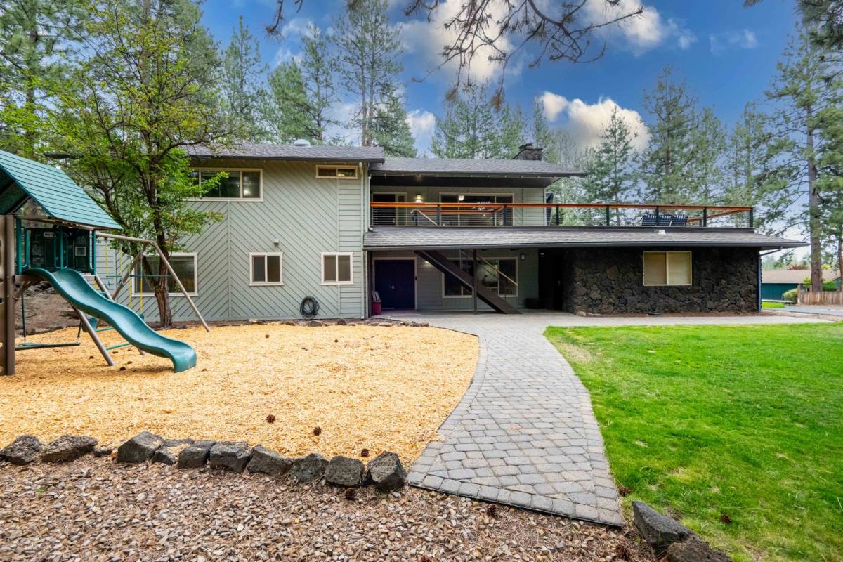 House for rent at 61124 Roughrider Lane, Bend, OR 97702