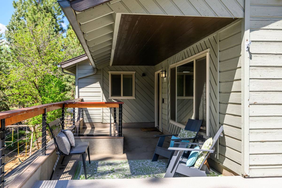 House for rent at 61124 Roughrider Lane, Bend, OR 97702