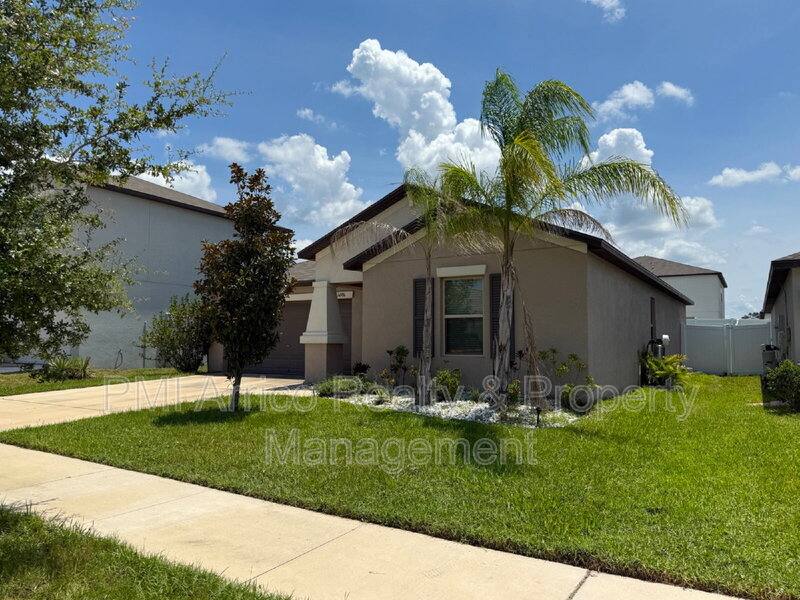 House for rent at 14906 Imperial Purple Lane, Wimauma, FL 33598