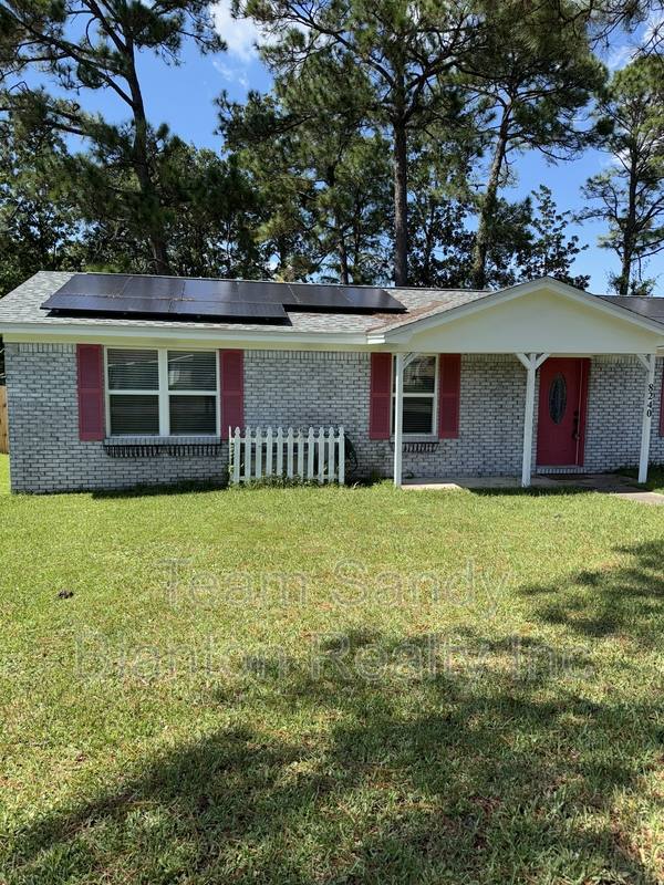 House for rent at 8240 Tempest Dr, Pensacola, FL 32506