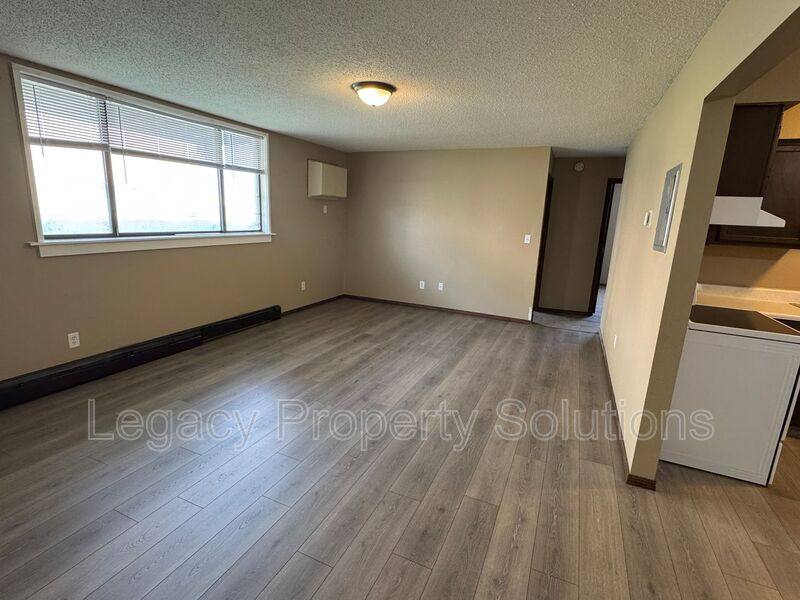 Apartment for rent at 1011 S 3rd St #15, Bismarck, ND 58504