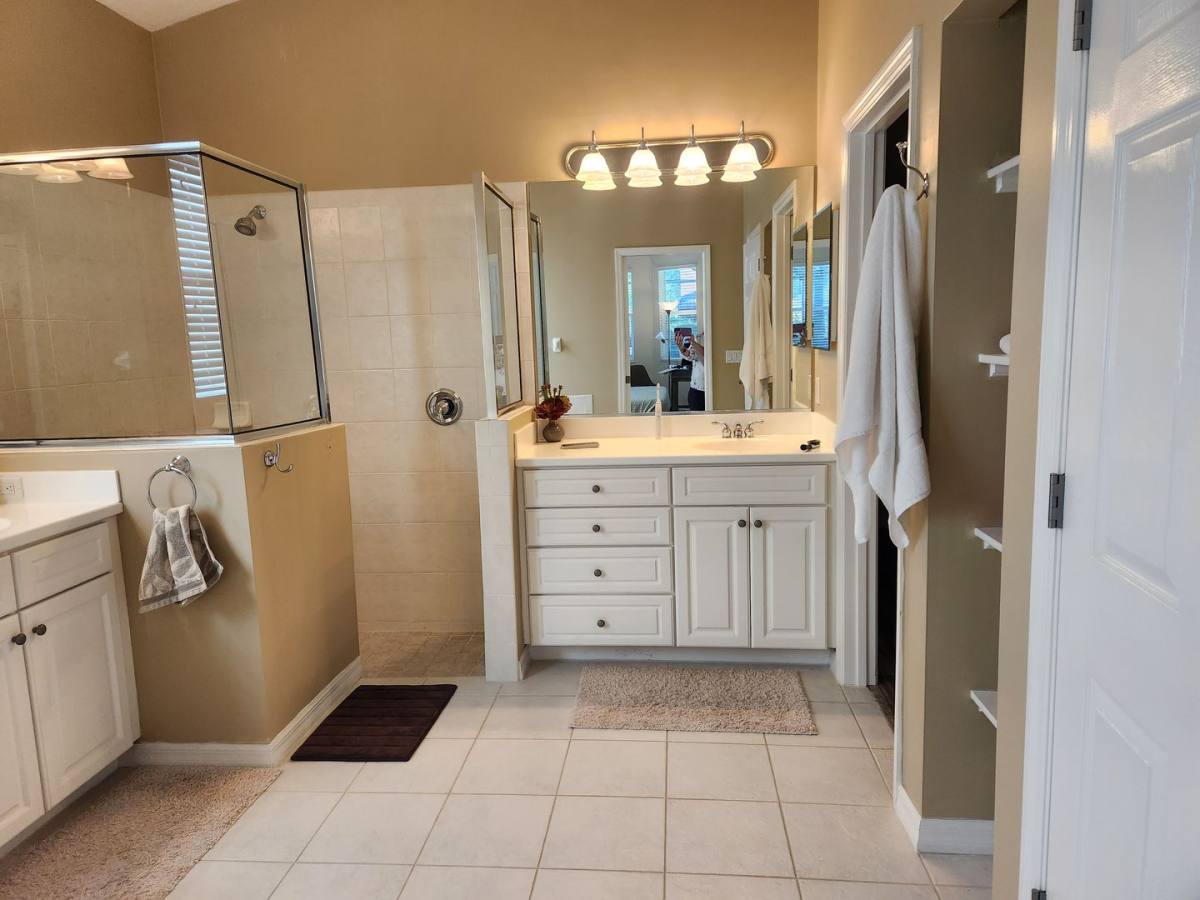 Apartment for rent at 6496 Rookery Circle, Bradenton, FL 34203