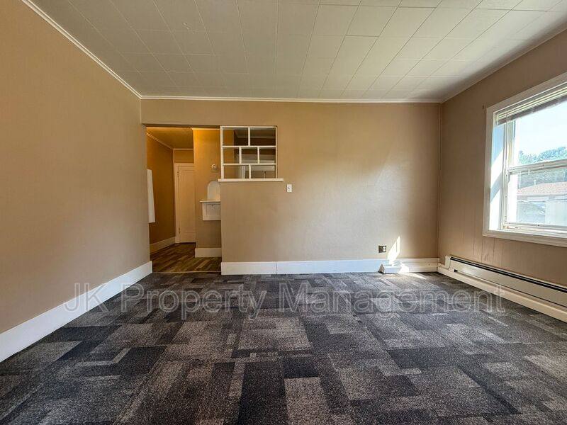 Apartment for rent at 20 18th St S #1, Great Falls, MT 59401