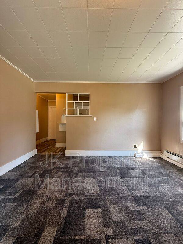Apartment for rent at 20 18th St S #1, Great Falls, MT 59401