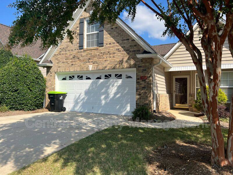 Townhouse for rent at 409 Falling Rock Way, Greenville, SC 29615