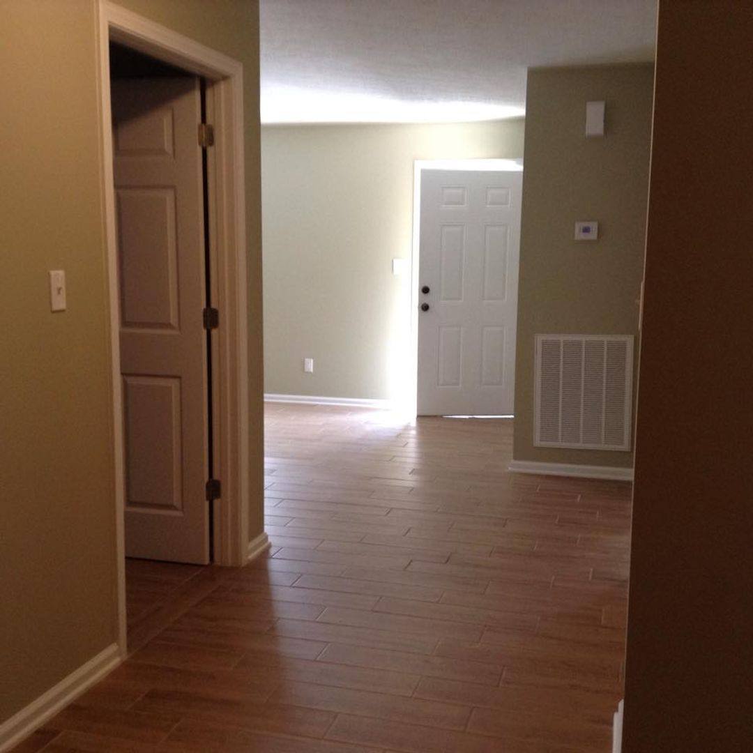 Apartment for rent at 2703 Tanglewood Trail, Gadsden, AL 35903