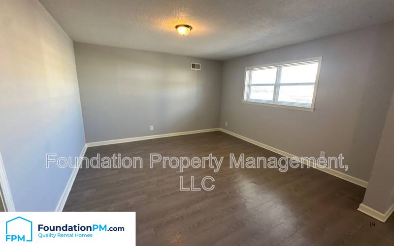 House for rent at 34 N Idlewild St #14, Memphis, TN 38104