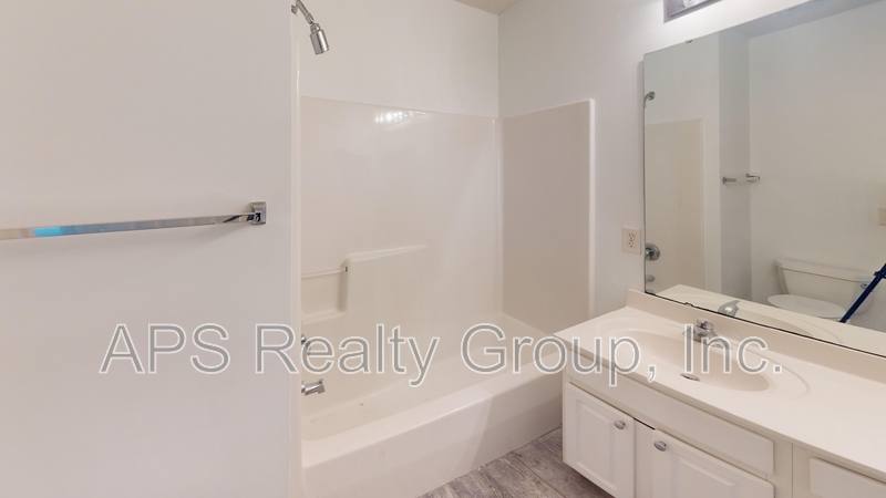 Apartment for rent at 1148 Academic Dr, Winston Salem, NC 27106