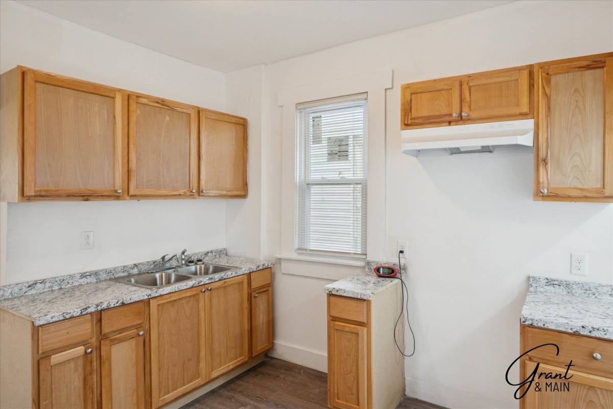 House for rent at 6144 16th St, Detroit, MI 48208