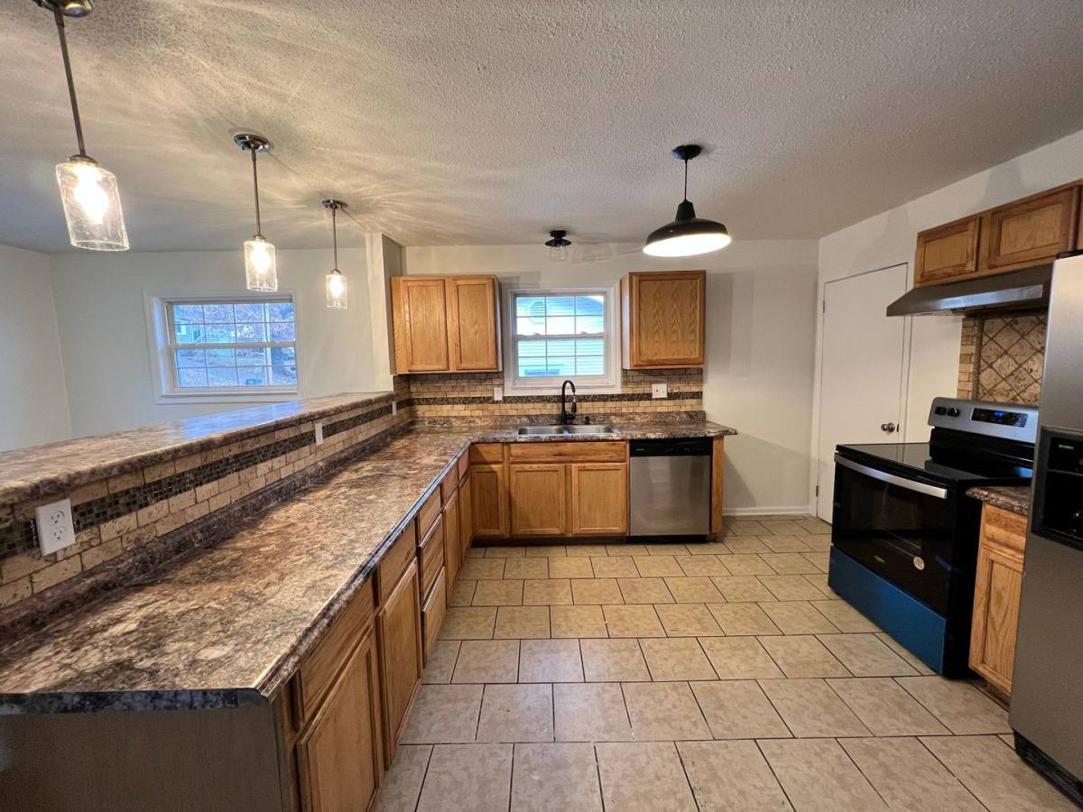 House for rent at 712 Moore St, Chattanooga, TN 37411