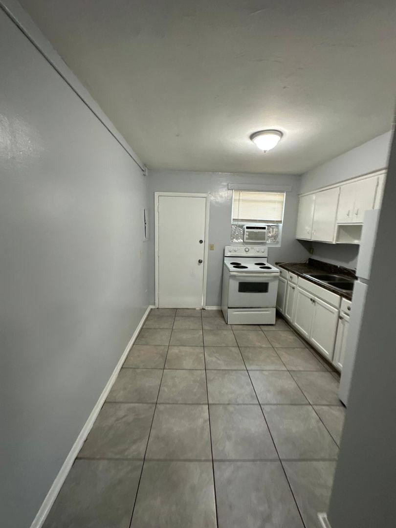 Apartment for rent at 2020 Palafox St, Jacksonville, FL 32209