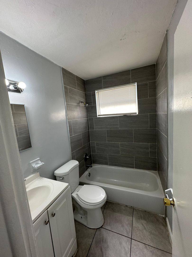 Apartment for rent at 2020 Palafox St, Jacksonville, FL 32209