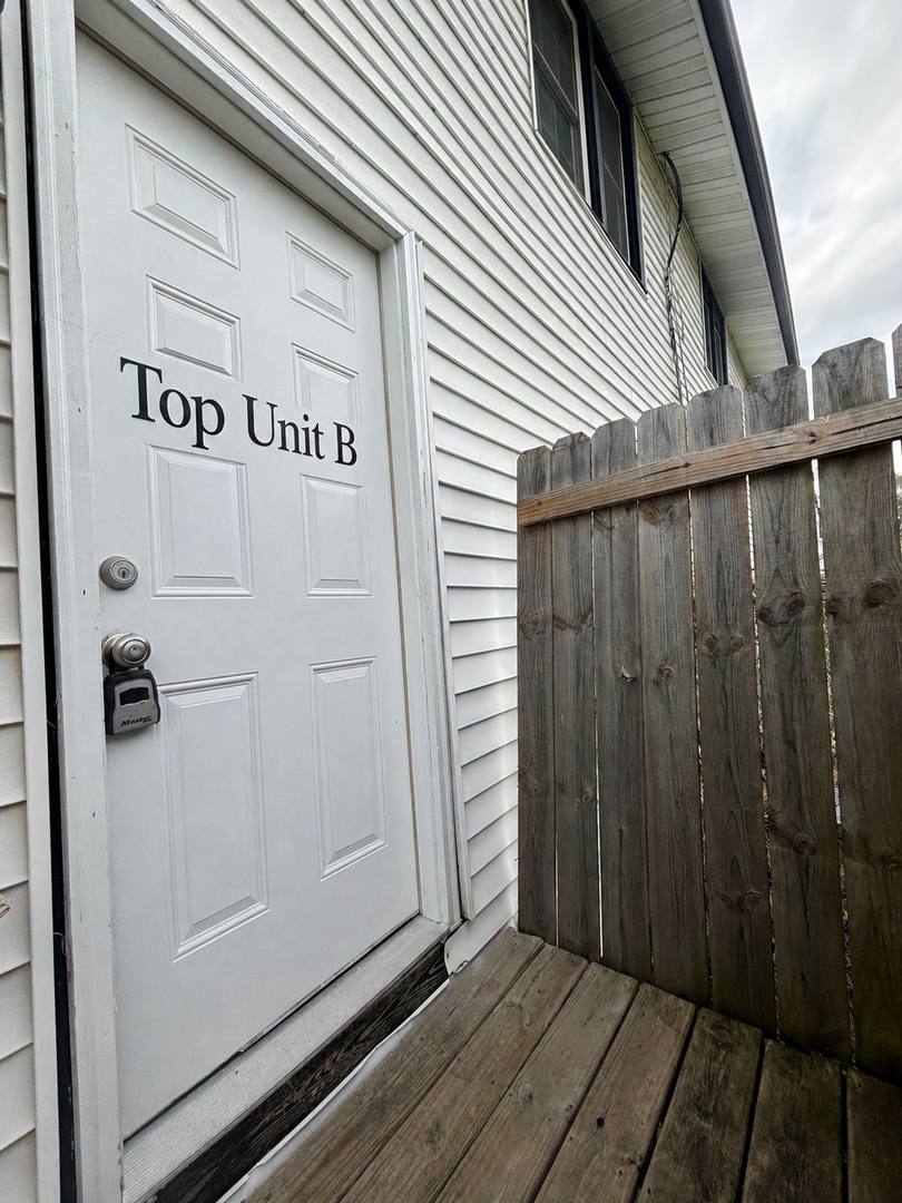 Apartment for rent at 2422 Coyner Ave, Indianapolis, IN 46218