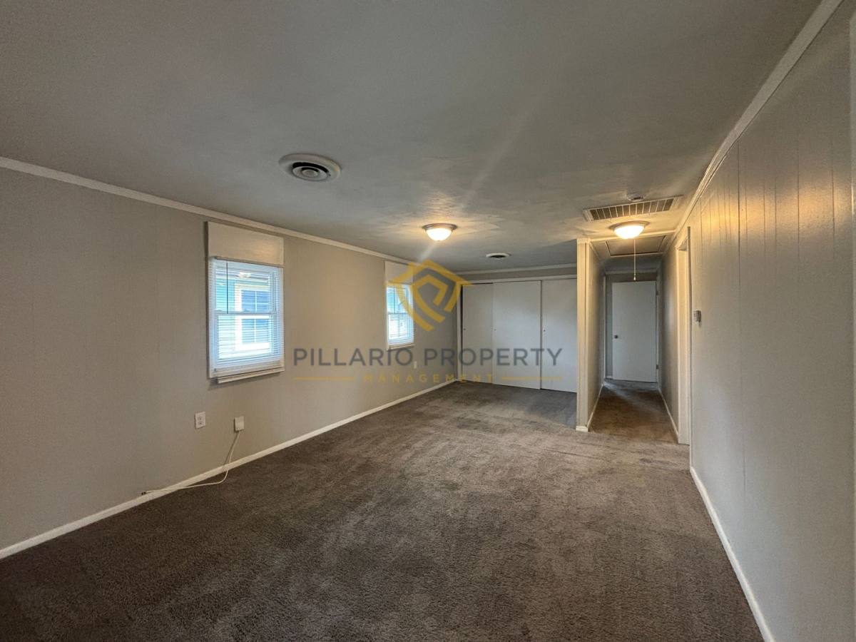 Apartment for rent at 2422 Coyner Ave, Indianapolis, IN 46218