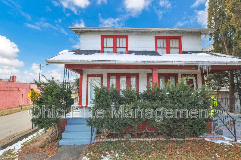 House for rent at 2709 Sullivant Ave, Columbus, OH 43204