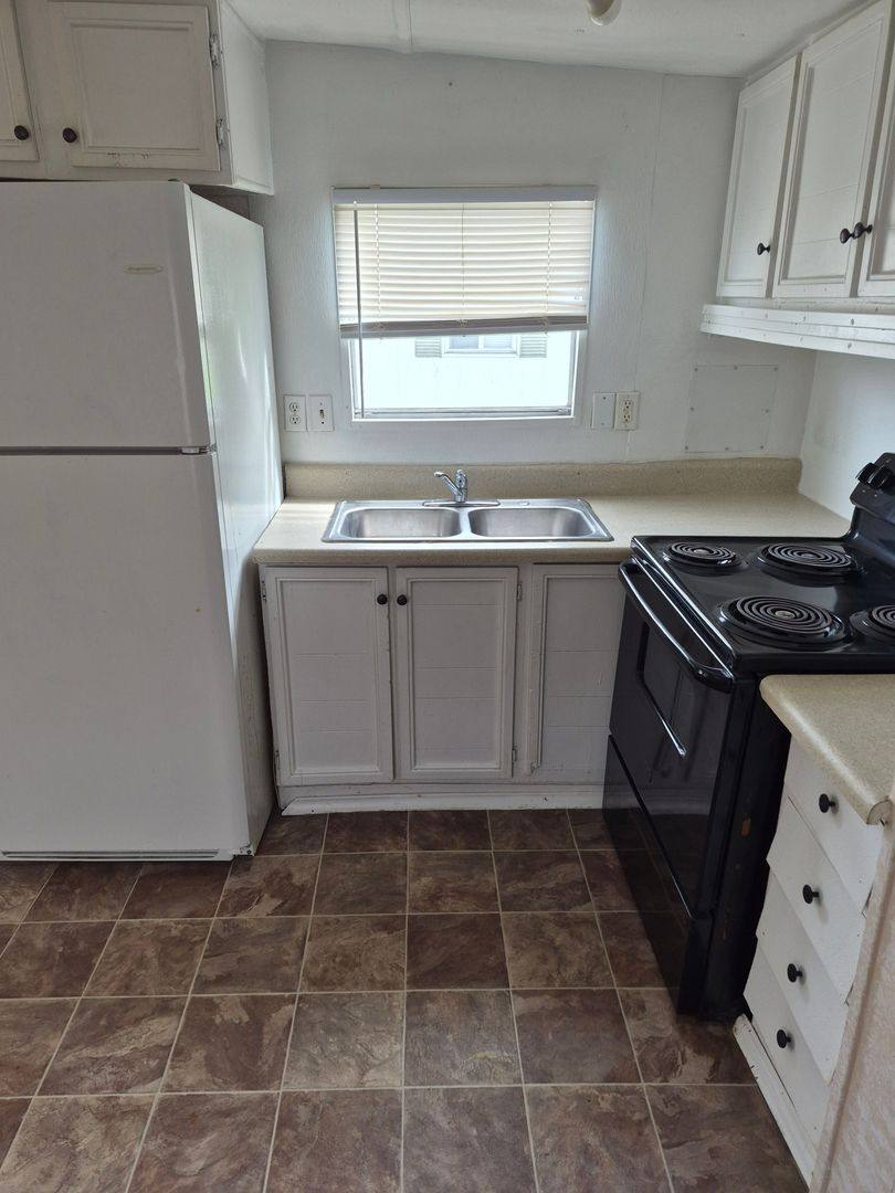 Apartment for rent at 827 Signal Mountain Rd, Chattanooga, TN 37405