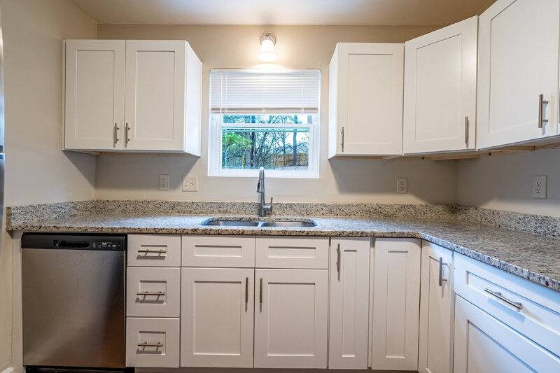 Townhouse for rent at 114 Bentley Parkway #B, Woodstock, GA 30188