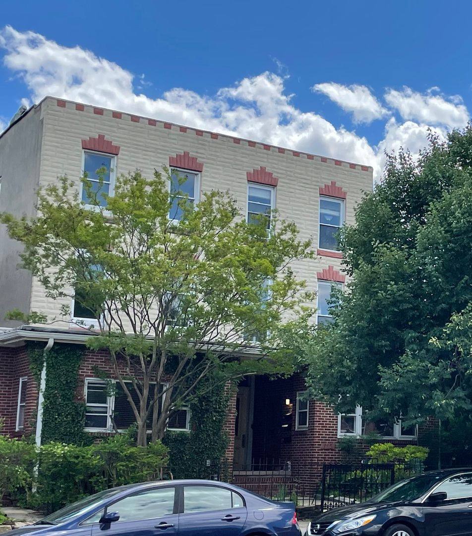 Apartment for rent at 713 W 33rd St, Baltimore, MD 21211