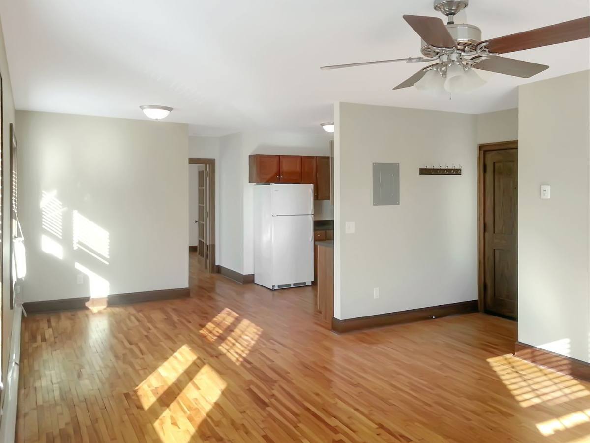Apartment for rent at 1325 Grand Ave, Saint Paul, MN 55105