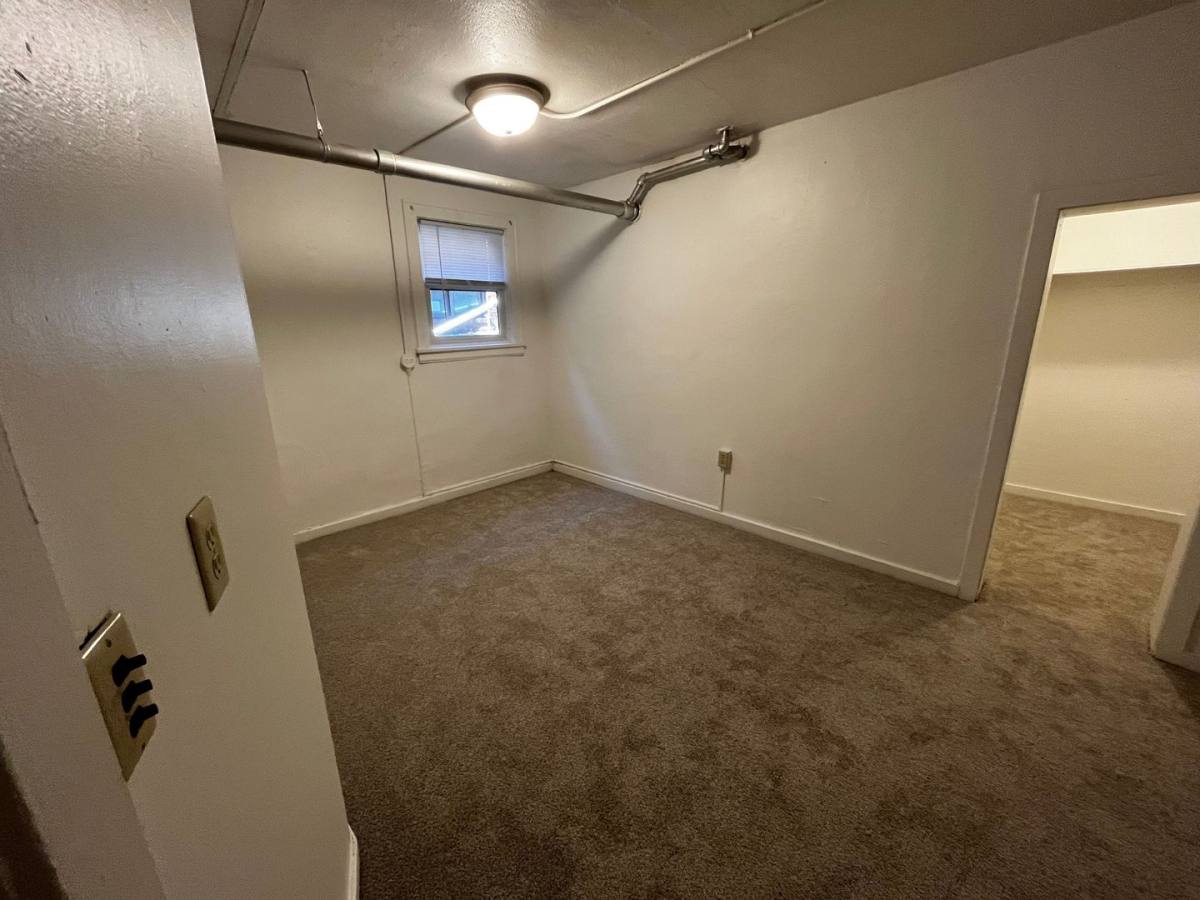 Apartment for rent at 1329 Grand Ave, Saint Paul, MN 55105