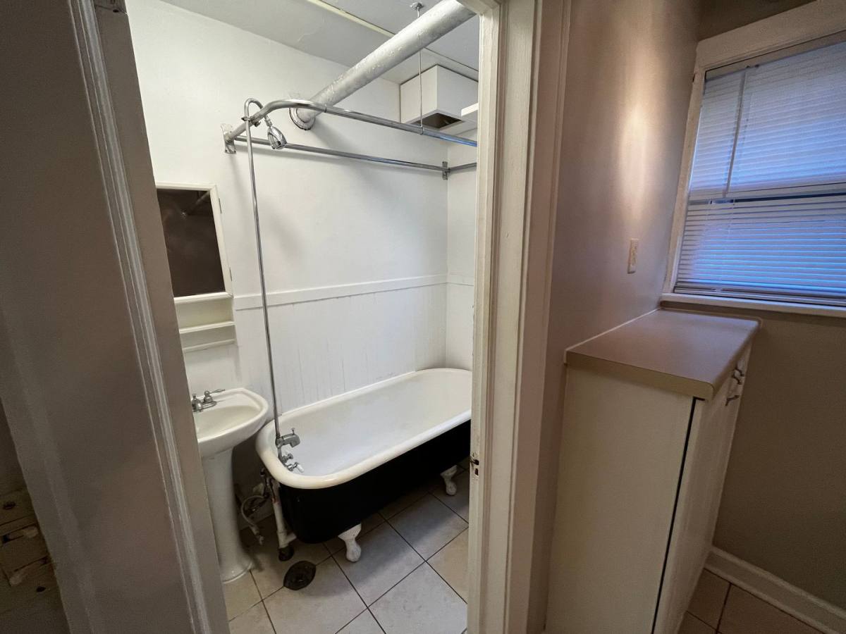 Apartment for rent at 1329 Grand Ave, Saint Paul, MN 55105