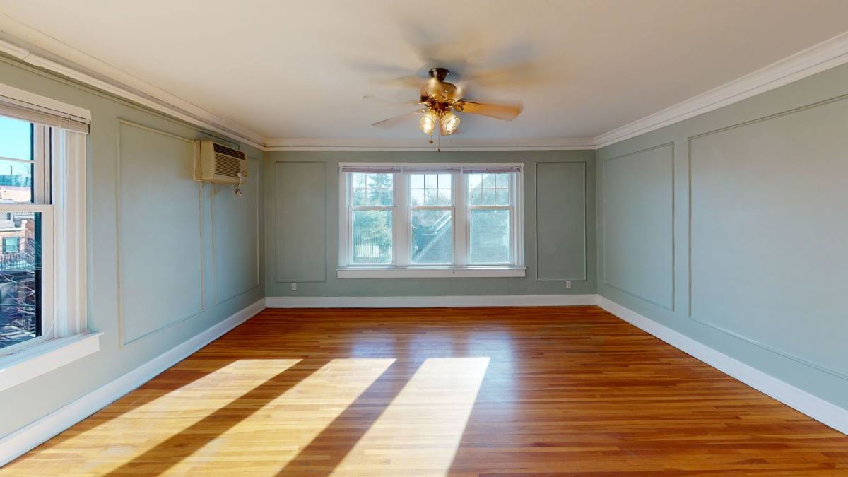 Apartment for rent at 616 Summit Ave, Saint Paul, MN 55102