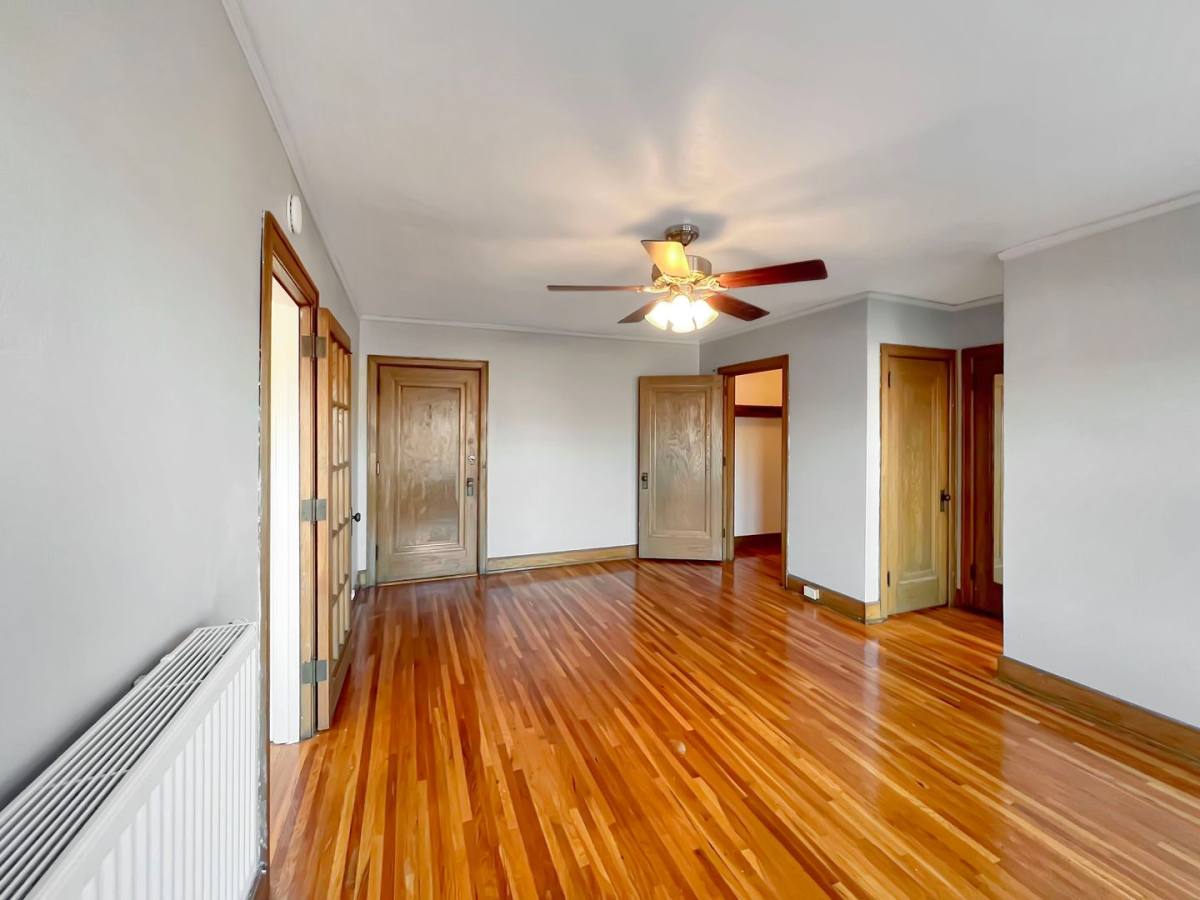 Apartment for rent at 1299 Grand Ave, Saint Paul, MN 55105