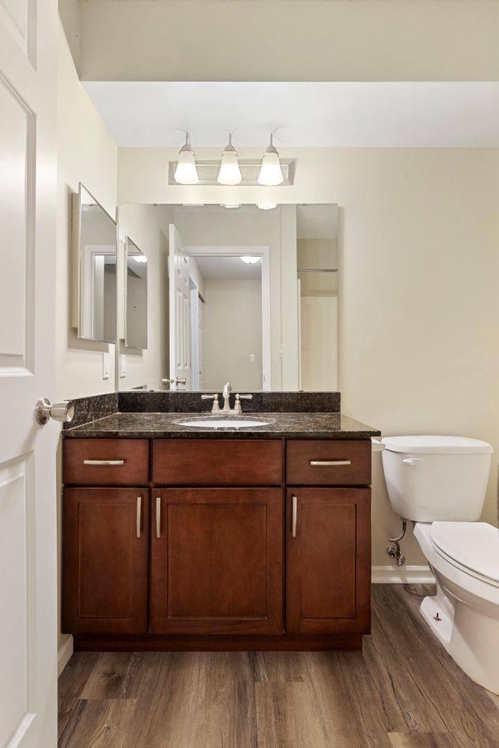 Townhouse for rent at 1130 Town Centre Dr, Saint Paul, MN 55123