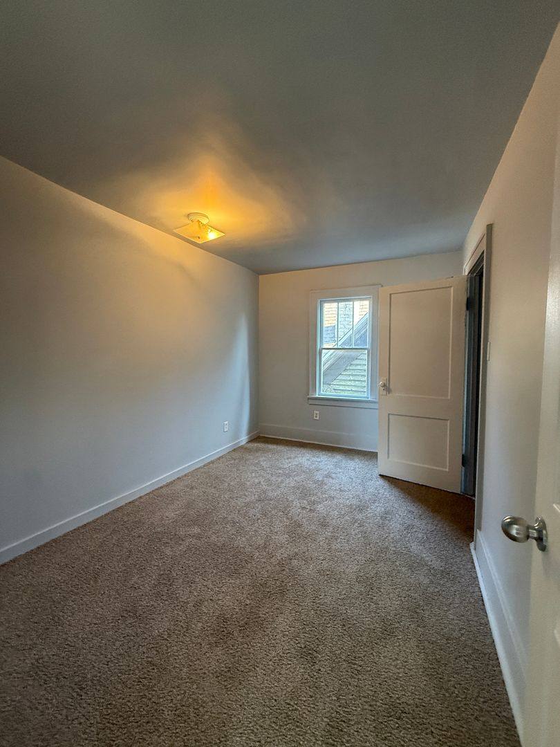 House for rent at 721 S Arnold St, South Bend, IN 46619