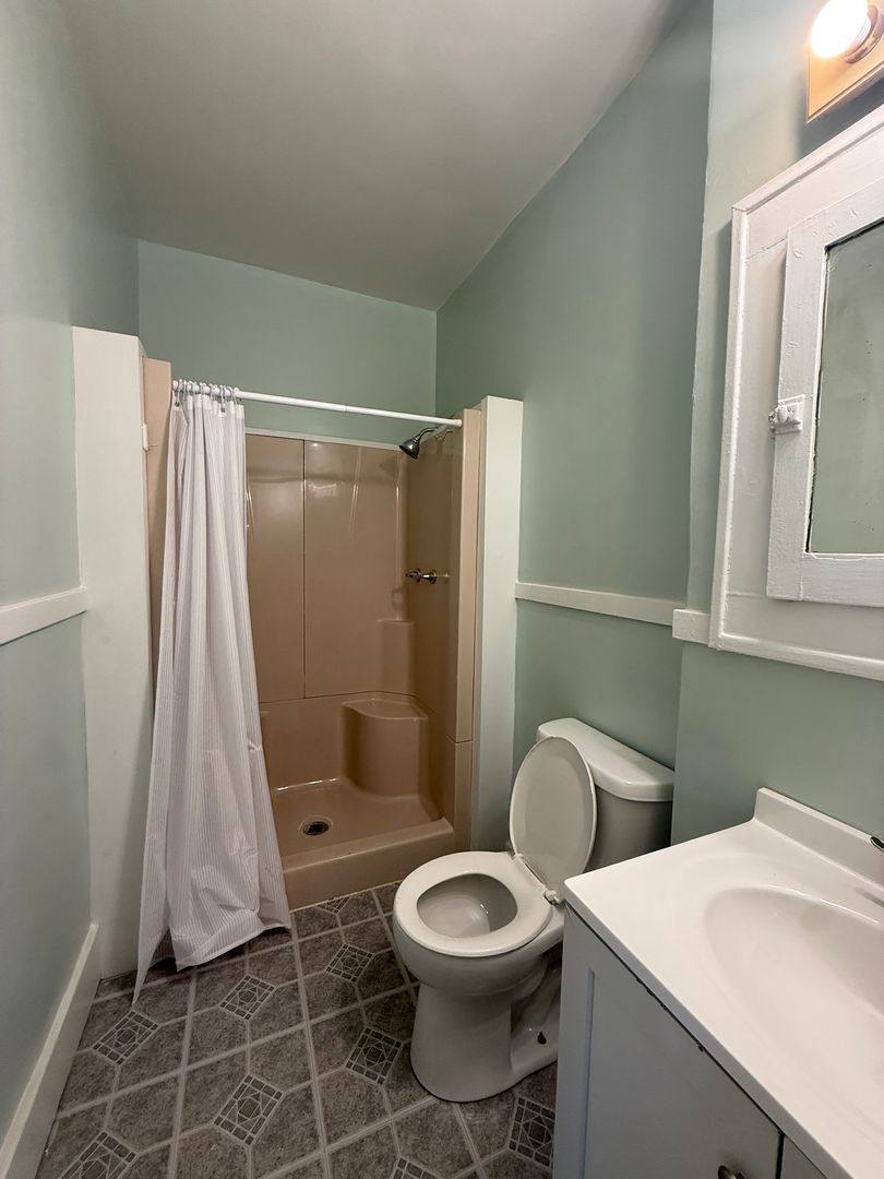 House for rent at 721 S Arnold St, South Bend, IN 46619