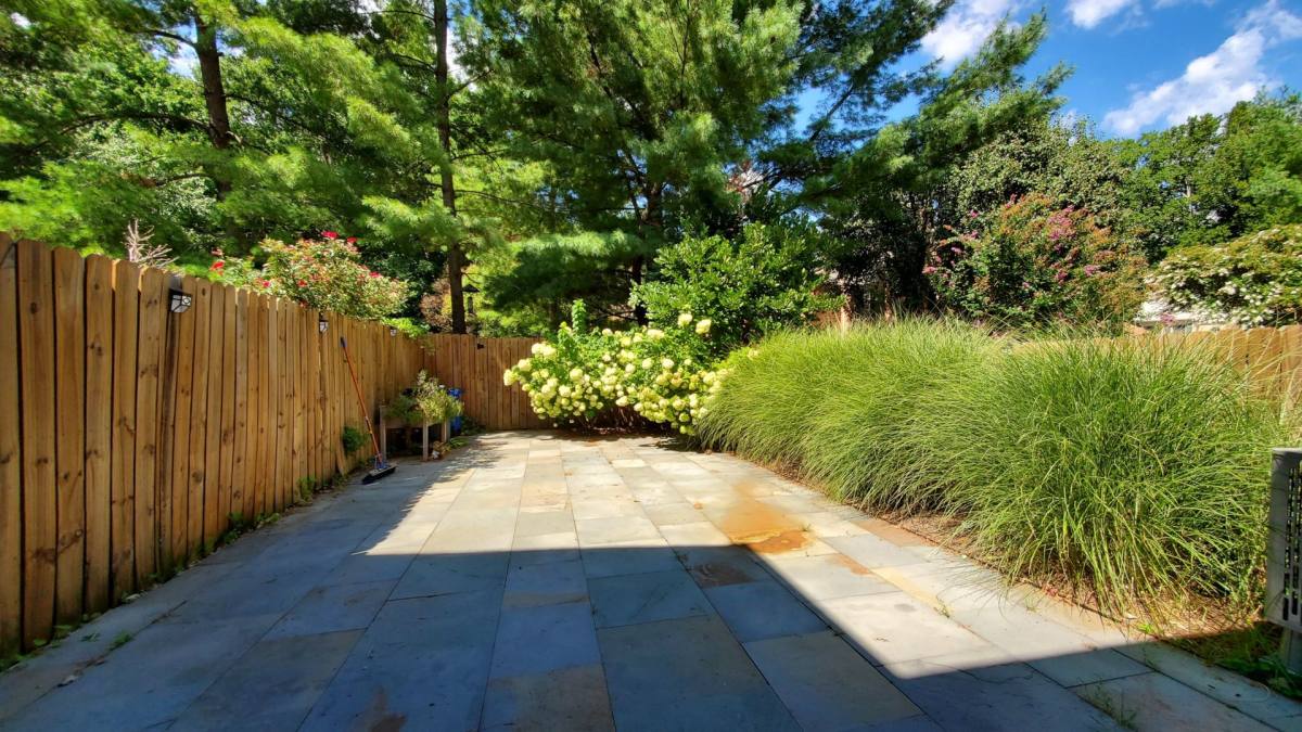 Townhouse for rent at 7526 Heatherton Lane, Potomac, MD 20854