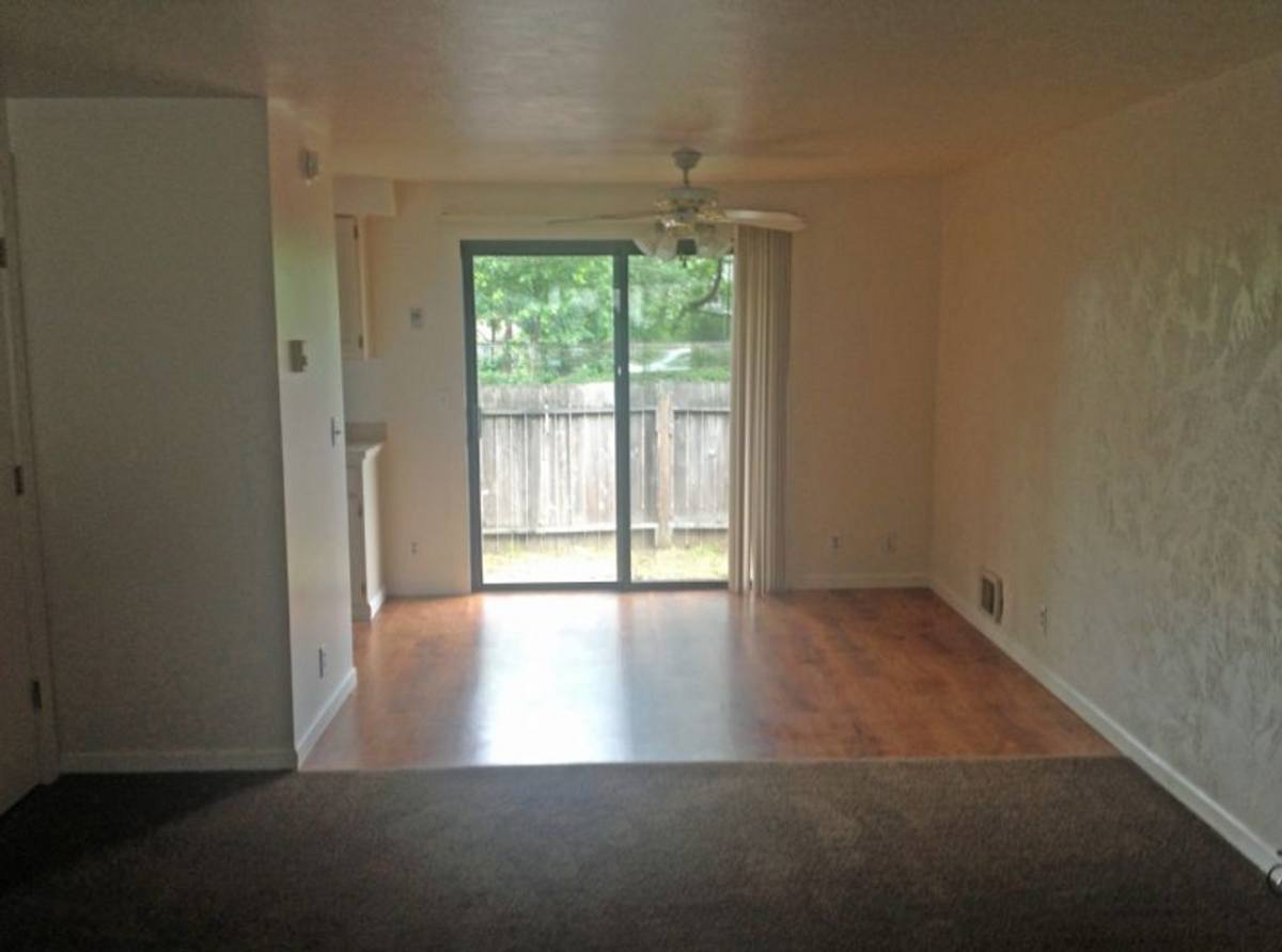 Apartment for rent at 109 & 111 S, Springfield, OR 97478