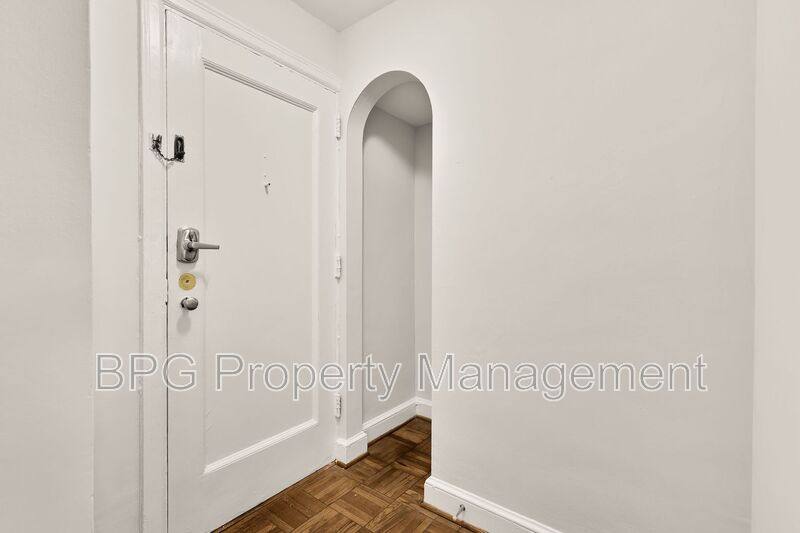 Apartment for rent at 2634 Langston Blvd #403, Arlington, VA 22201