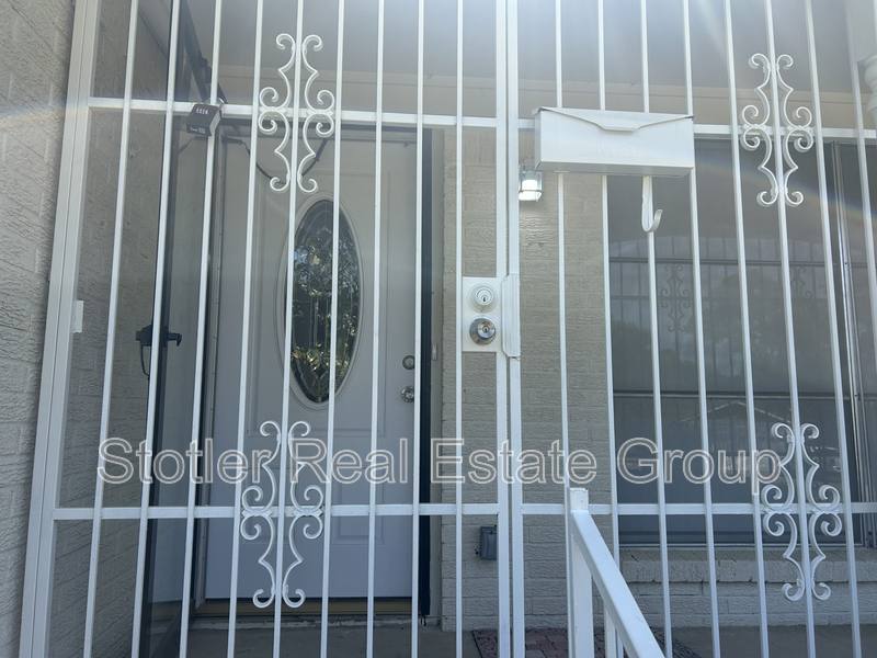 House for rent at 3528 Keyridge Dr, Dallas, TX 75241