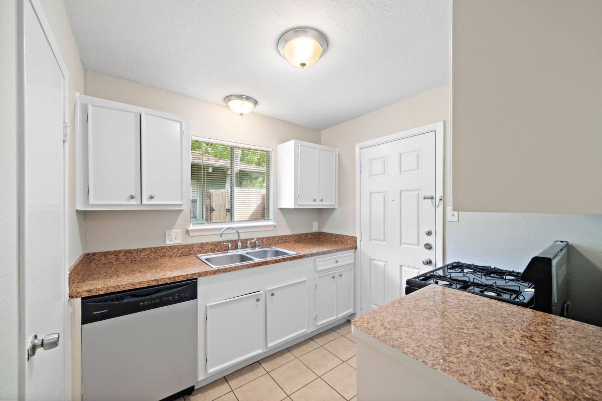 House for rent at 3307 Scotch Moss Lane, La Porte, TX 77571