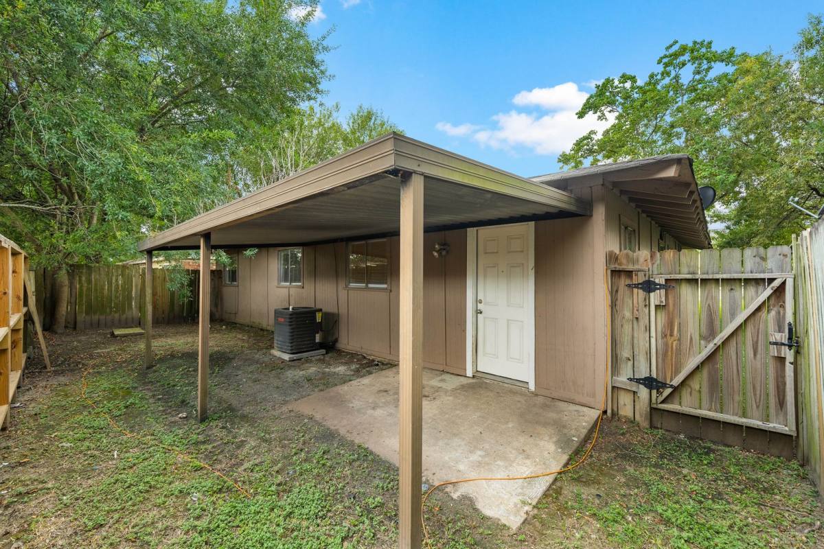 House for rent at 3307 Scotch Moss Lane, La Porte, TX 77571