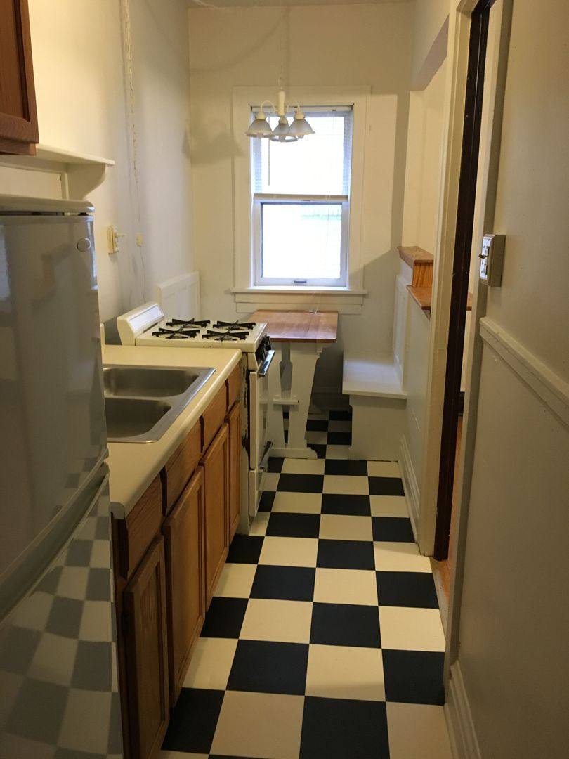 Apartment for rent at 1512 Spruce Place, Minneapolis, MN 55403