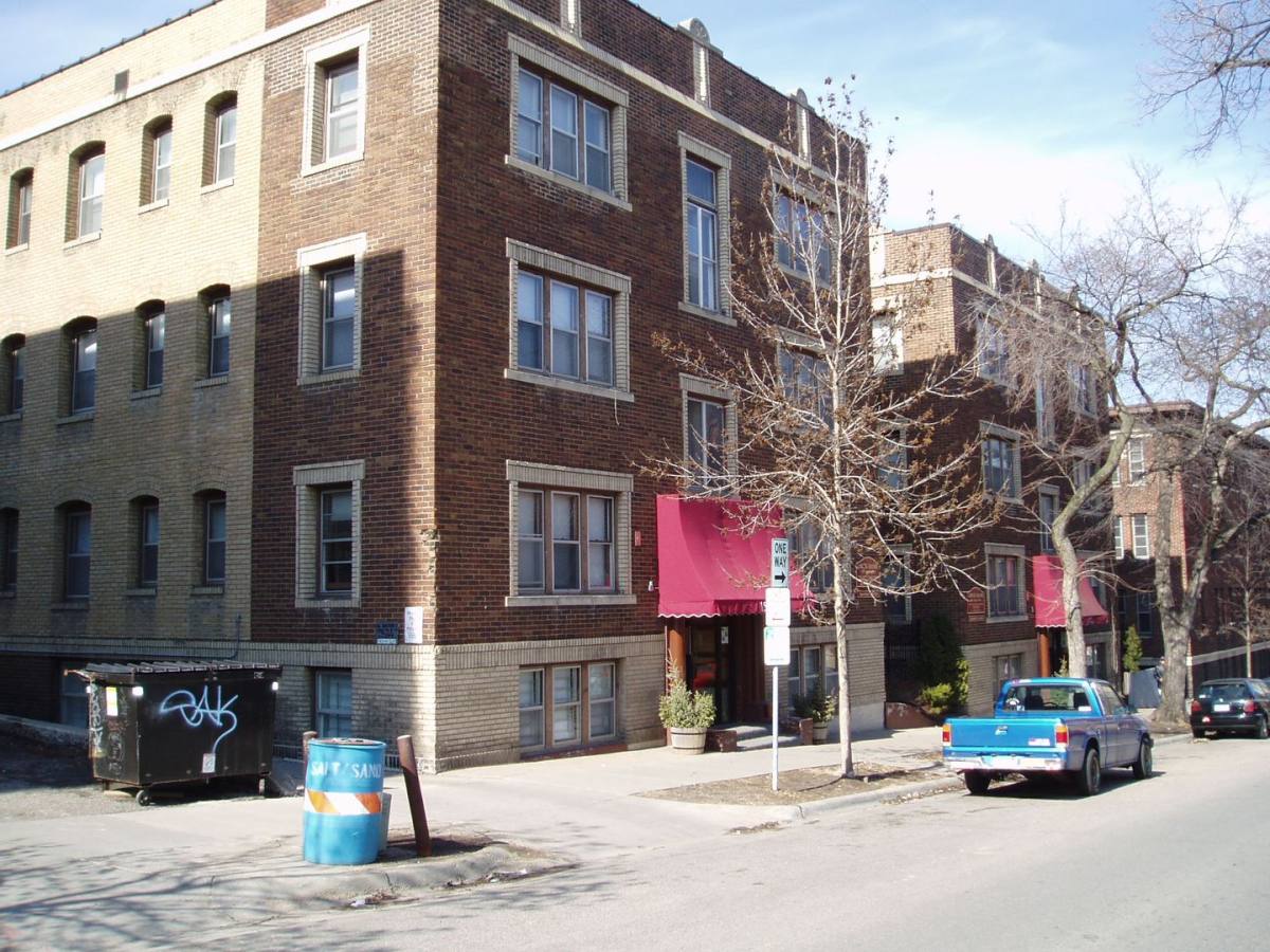 Apartment for rent at 1512 Spruce Place, Minneapolis, MN 55403
