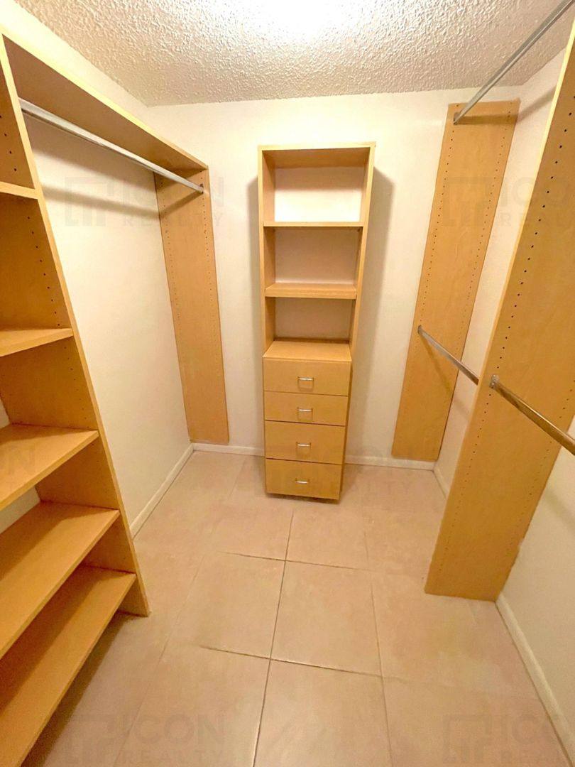 Condo for rent at 8450 Lagos De Campo Blvd, Fort Lauderdale, FL 33321
