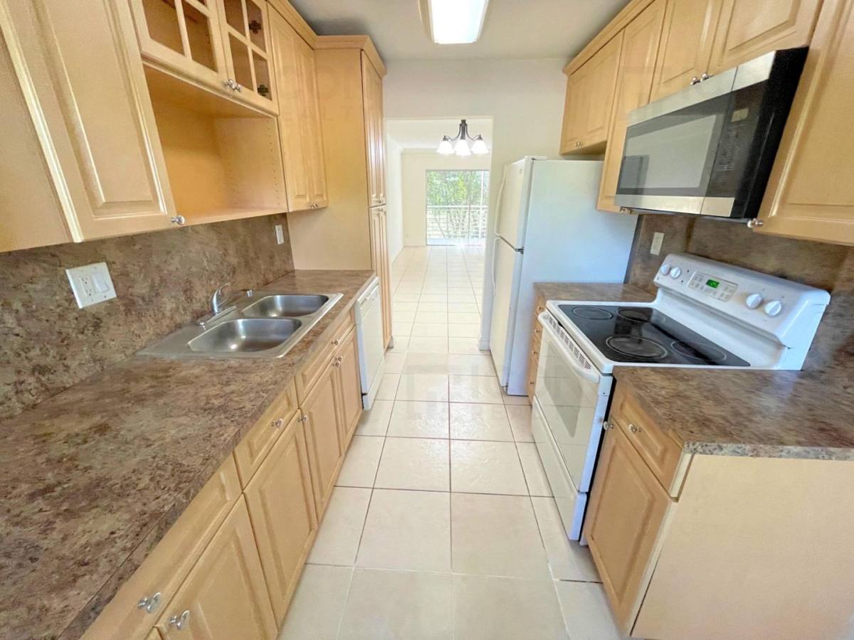 Condo for rent at 8450 Lagos De Campo Blvd, Fort Lauderdale, FL 33321