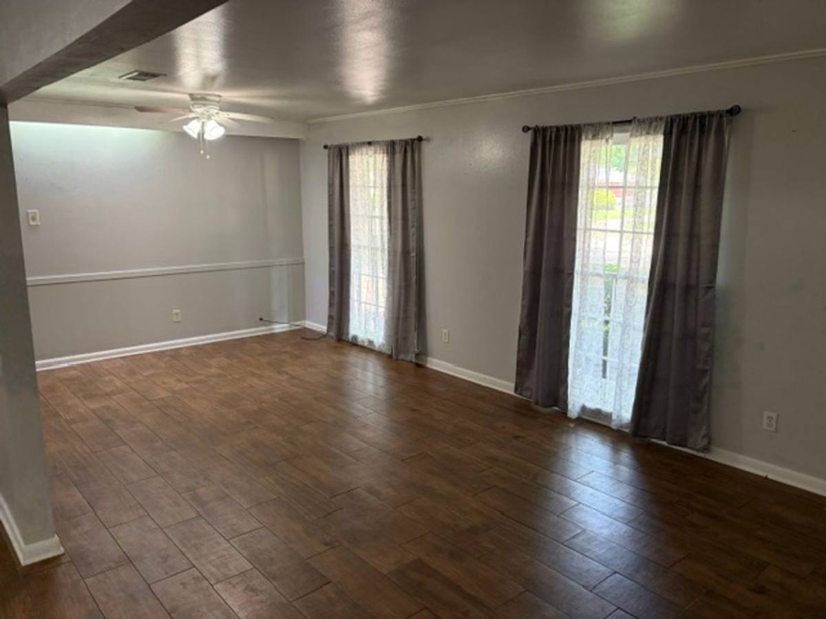 House for rent at 1730 Bayou Dr, Shreveport, LA 71105