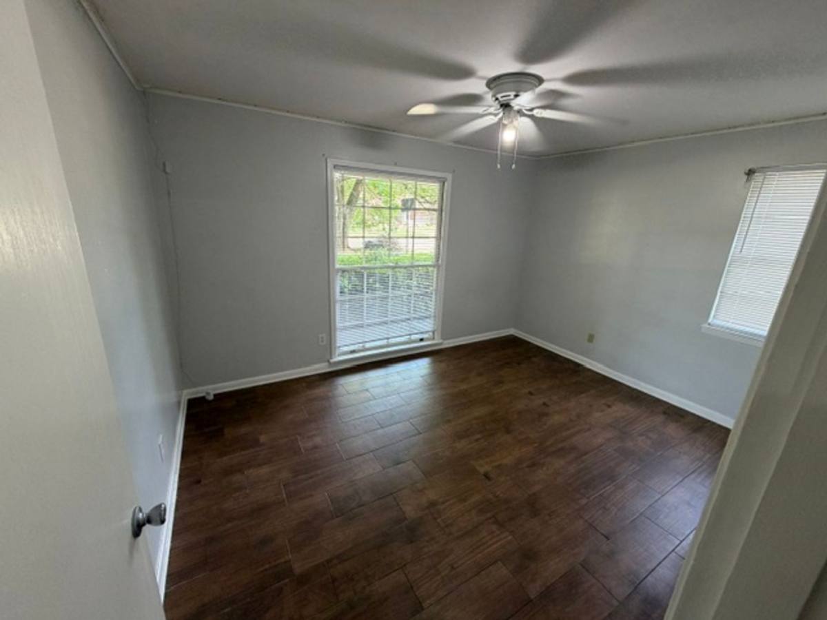 House for rent at 1730 Bayou Dr, Shreveport, LA 71105