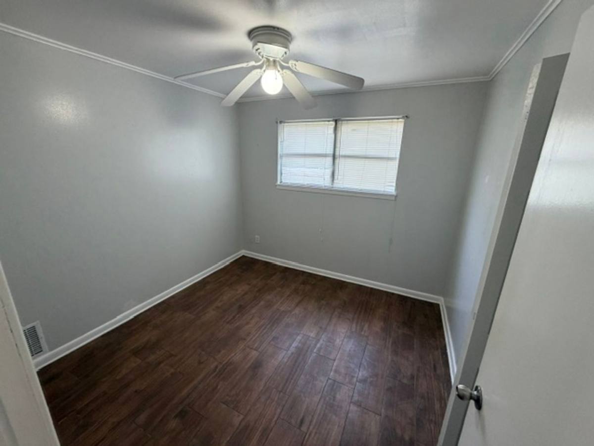 House for rent at 1730 Bayou Dr, Shreveport, LA 71105