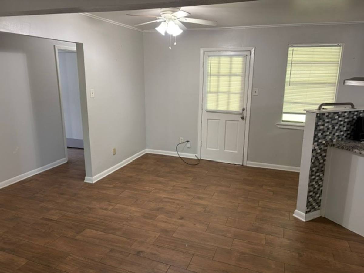 House for rent at 1730 Bayou Dr, Shreveport, LA 71105