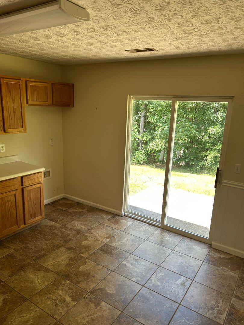 House for rent at 19 Connie Trail, Grantville, GA 30220