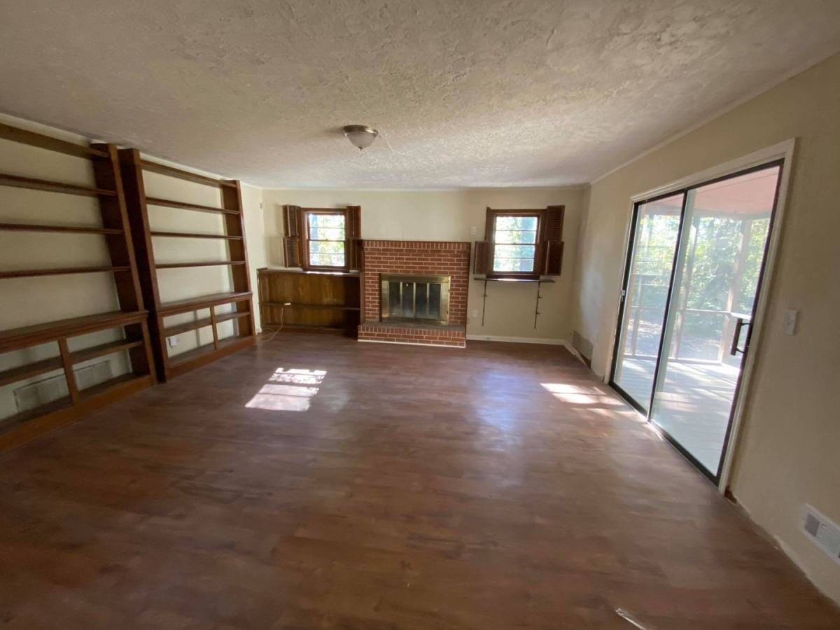 House for rent at 180 W Grantville Rd, Grantville, GA 30220