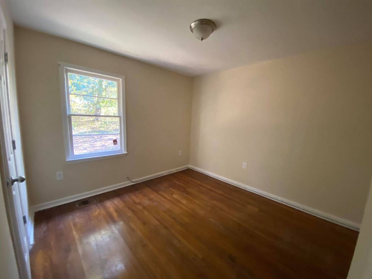 House for rent at 180 W Grantville Rd, Grantville, GA 30220